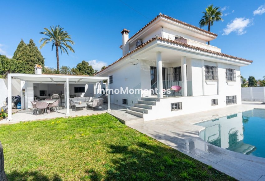 Wiederverkauf - Freistehende Villa - Estepona  - New Golden Mile