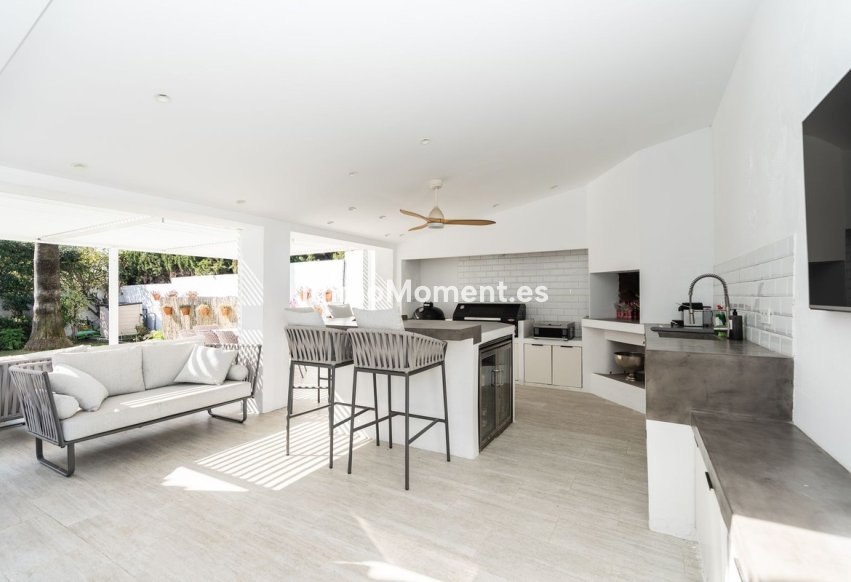Wiederverkauf - Freistehende Villa - Estepona  - New Golden Mile