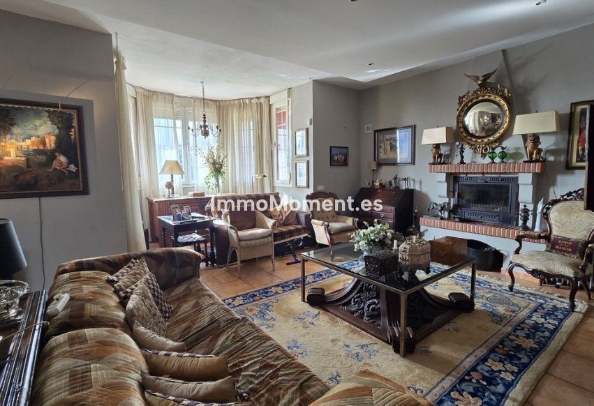 Wiederverkauf - Freistehende Villa - Estepona  - New Golden Mile