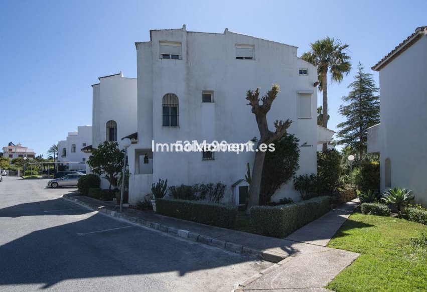 Wiederverkauf - Freistehende Villa - Estepona  - New Golden Mile