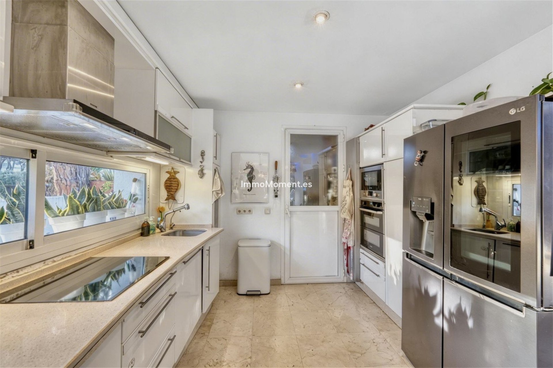 Wiederverkauf - Freistehende Villa - Estepona  - New Golden Mile