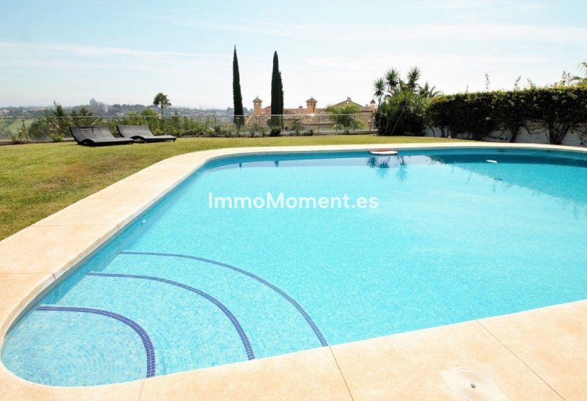 Wiederverkauf - Freistehende Villa - Estepona  - New Golden Mile