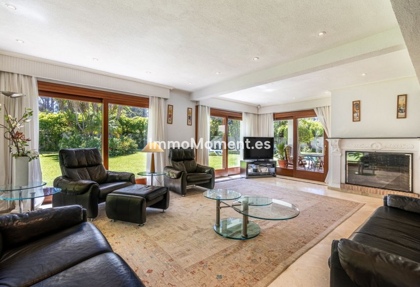 Wiederverkauf - Freistehende Villa - Estepona  - New Golden Mile