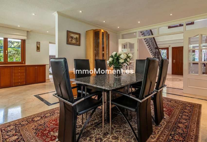 Wiederverkauf - Freistehende Villa - Estepona  - New Golden Mile