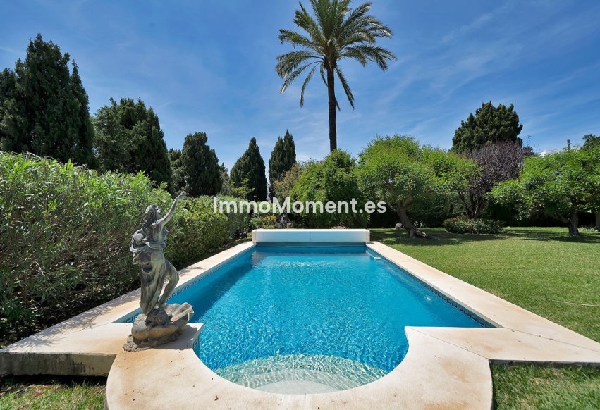 Wiederverkauf - Freistehende Villa - Estepona  - New Golden Mile