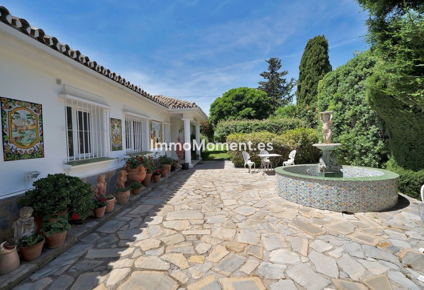 Wiederverkauf - Freistehende Villa - Estepona  - New Golden Mile
