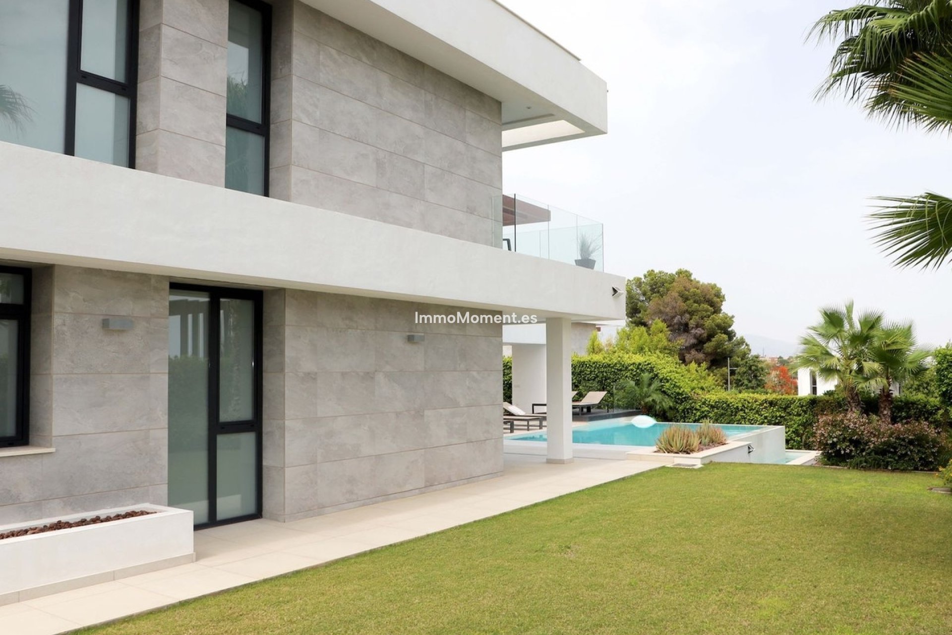 Wiederverkauf - Freistehende Villa - Estepona  - New Golden Mile