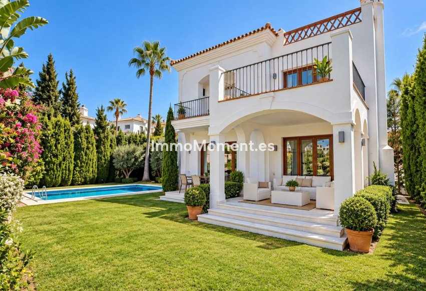 Wiederverkauf - Freistehende Villa - Estepona  - Selwo