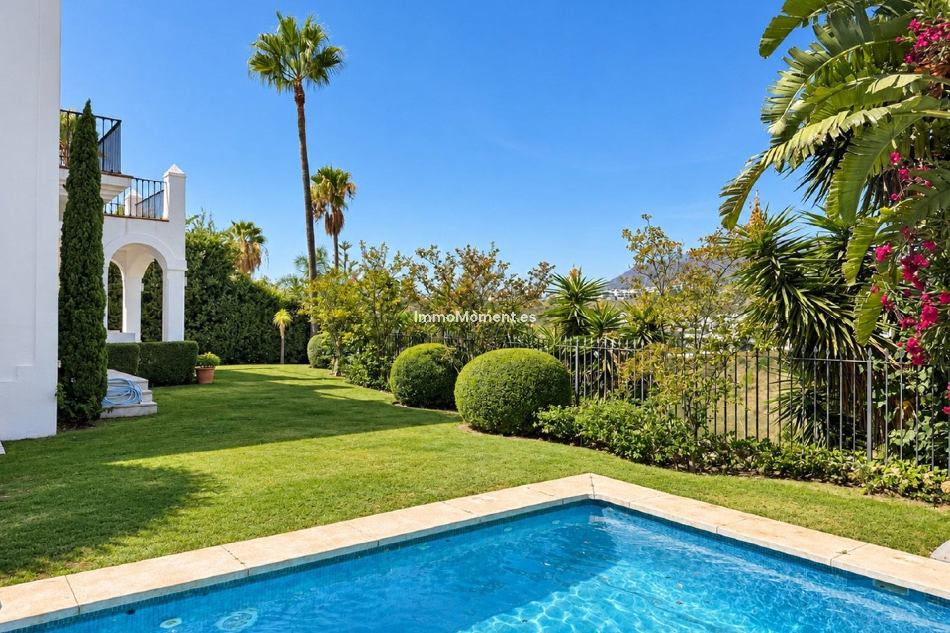 Wiederverkauf - Freistehende Villa - Estepona  - Selwo
