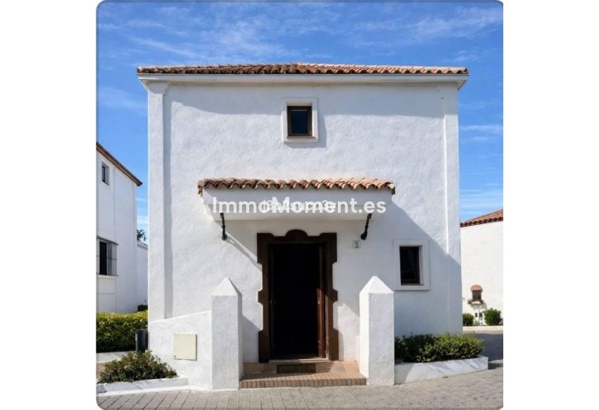 Wiederverkauf - Freistehende Villa - Estepona  - Selwo