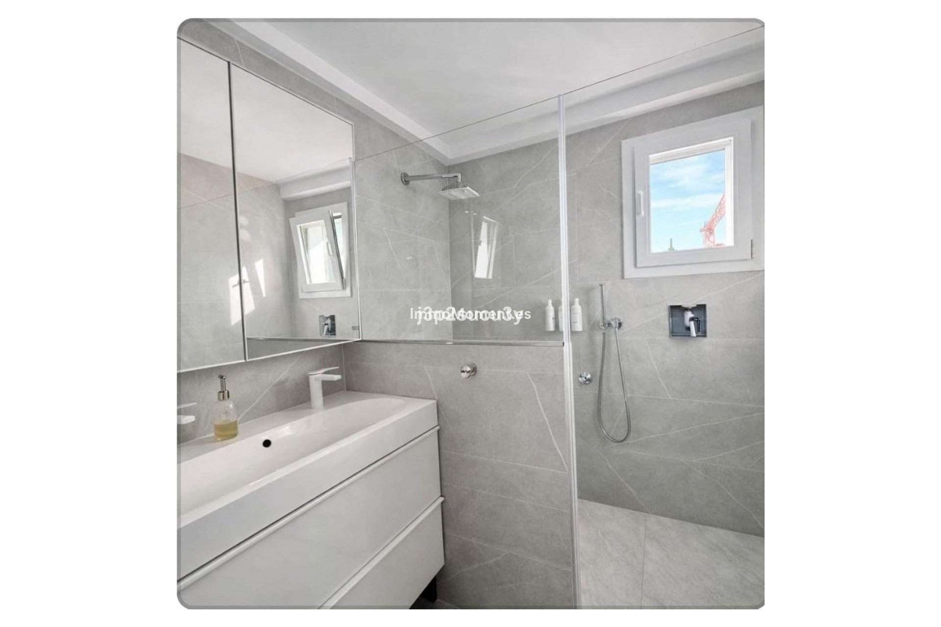 Wiederverkauf - Freistehende Villa - Estepona  - Selwo