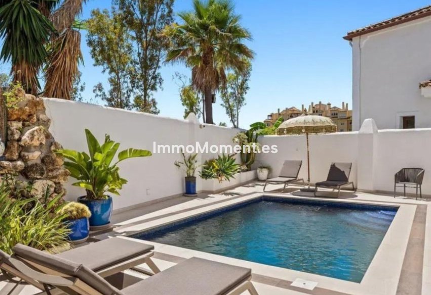 Wiederverkauf - Freistehende Villa - Estepona  - Selwo