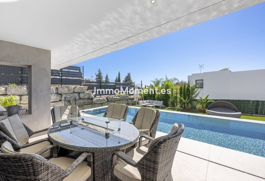 Wiederverkauf - Freistehende Villa - Estepona  - Valle Romano