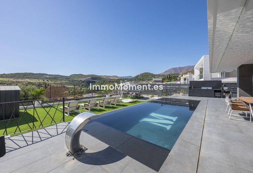 Wiederverkauf - Freistehende Villa - Estepona  - Valle Romano