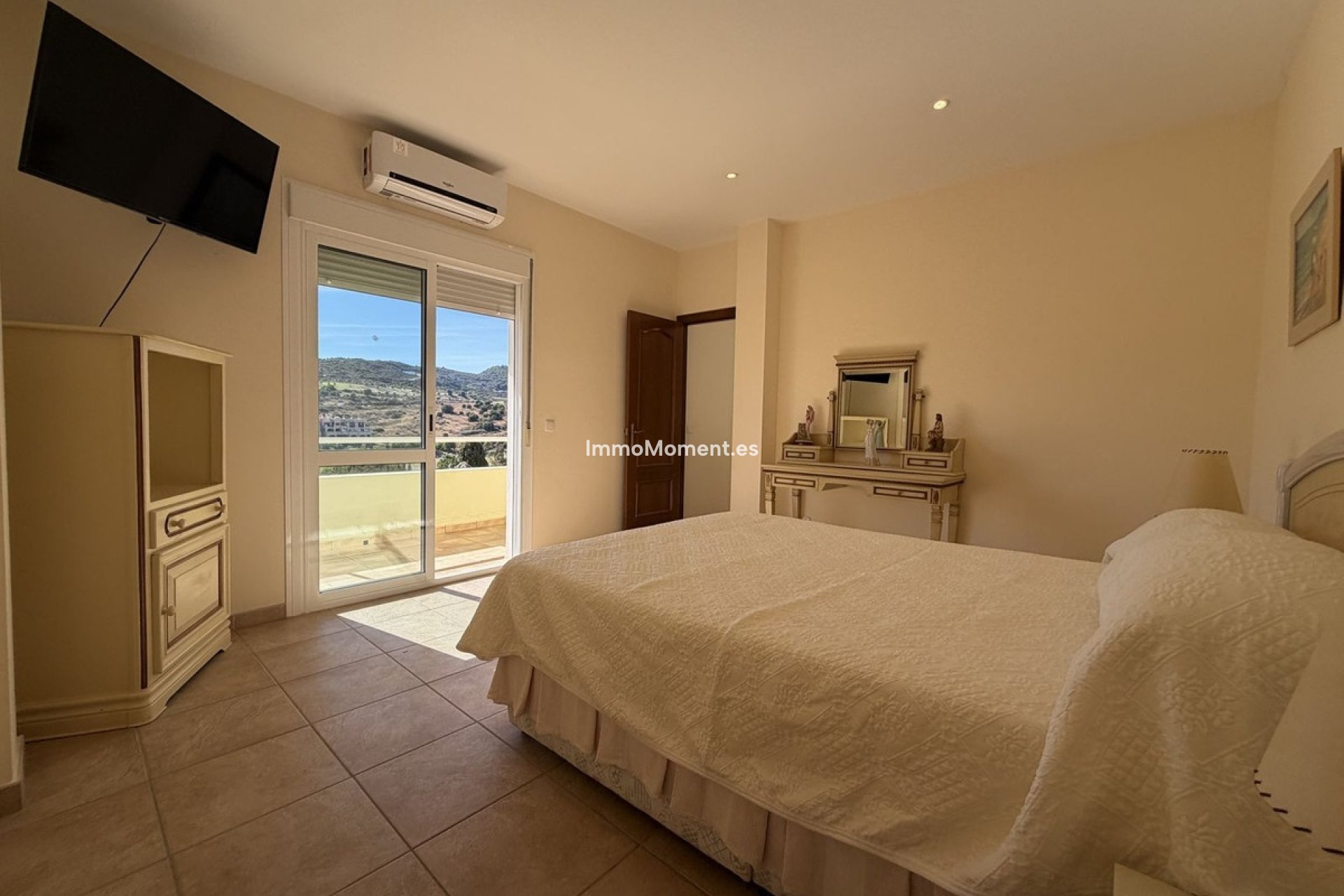Wiederverkauf - Freistehende Villa - Estepona  - Valle Romano