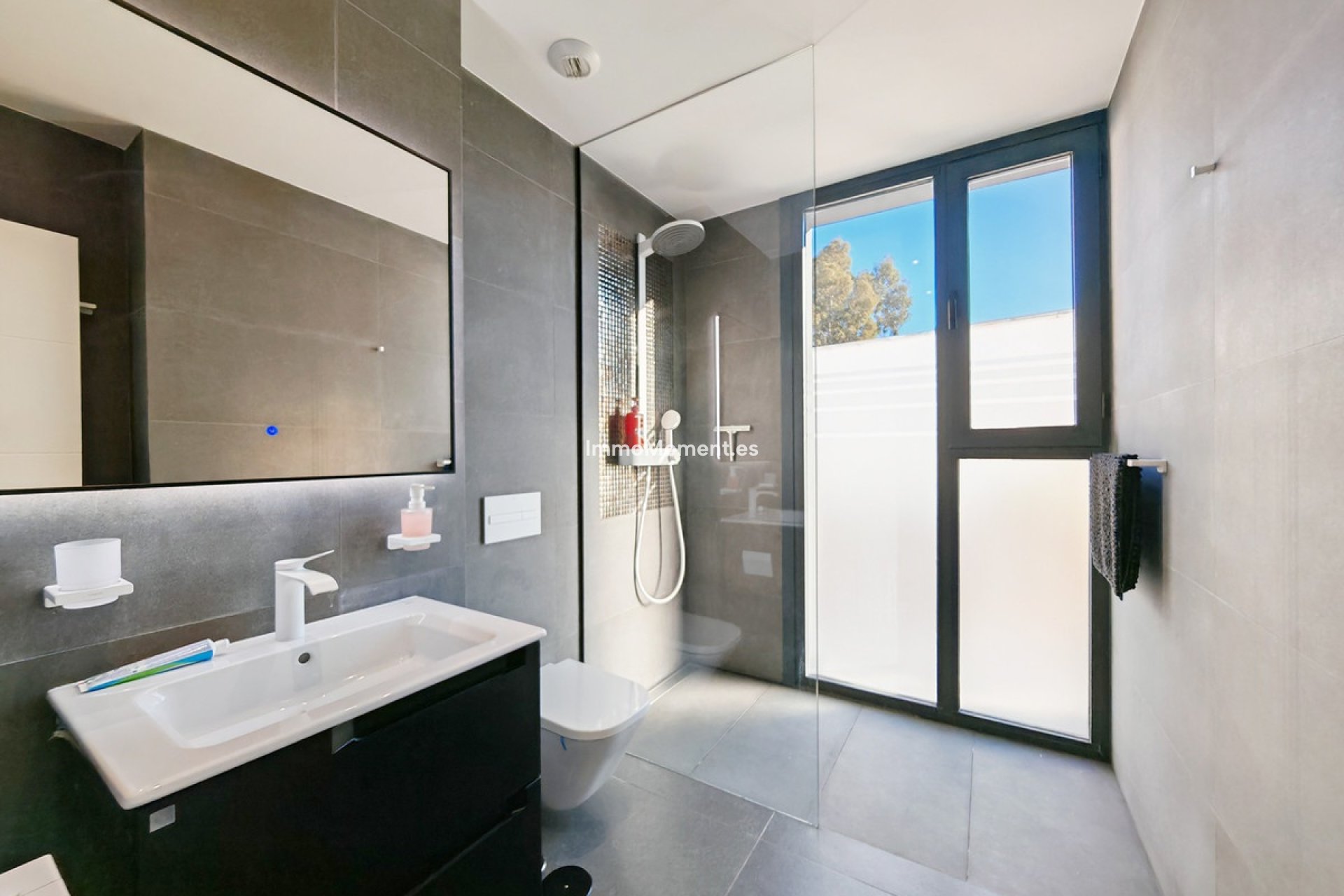 Wiederverkauf - Freistehende Villa - Estepona  - Valle Romano