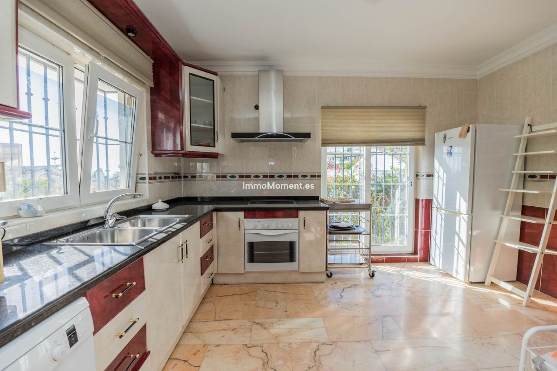Wiederverkauf - Freistehende Villa - Fuengirola - Fuengirola Centro