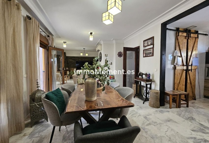 Wiederverkauf - Freistehende Villa - Fuengirola - Los Pacos