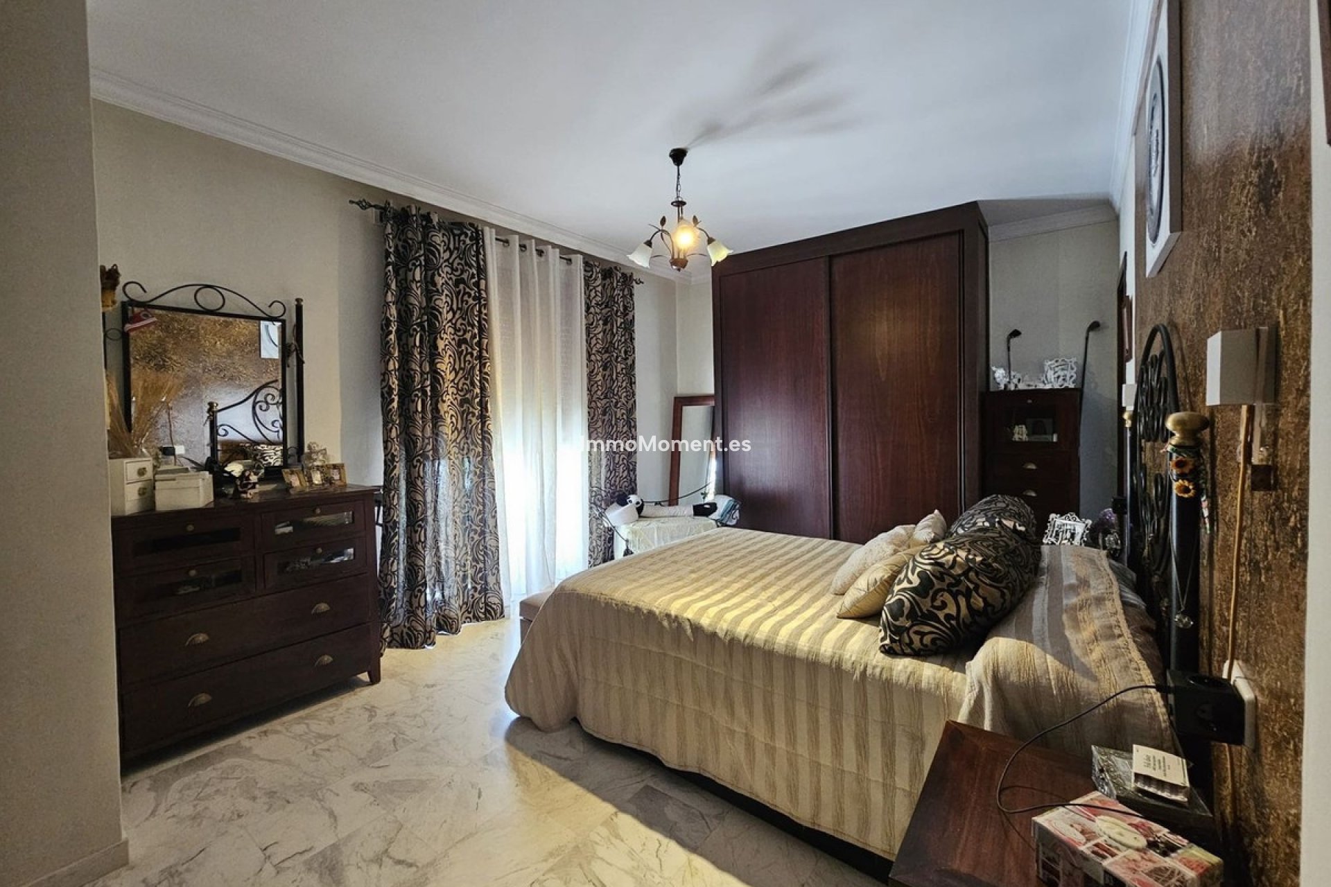 Wiederverkauf - Freistehende Villa - Fuengirola - Los Pacos