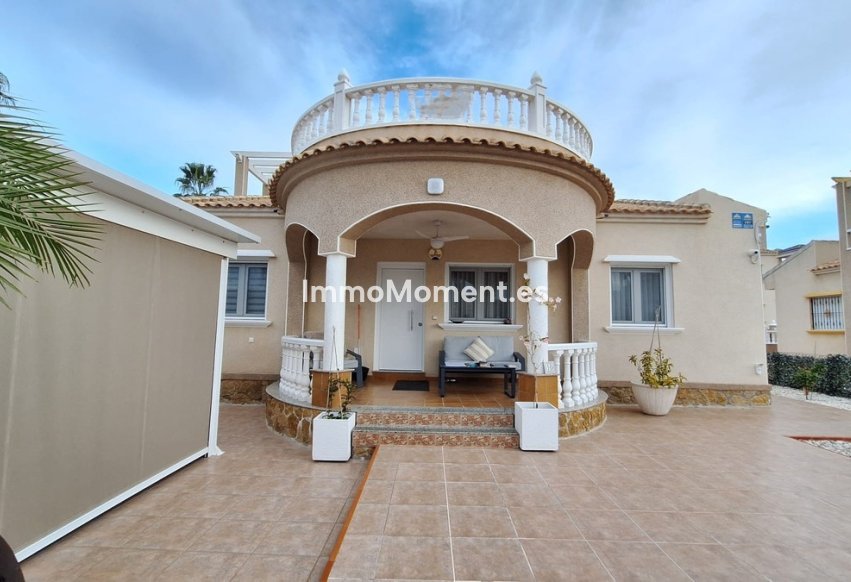 Wiederverkauf - Freistehende Villa - Guardamar del Segura - Guardamar del Segura Centro
