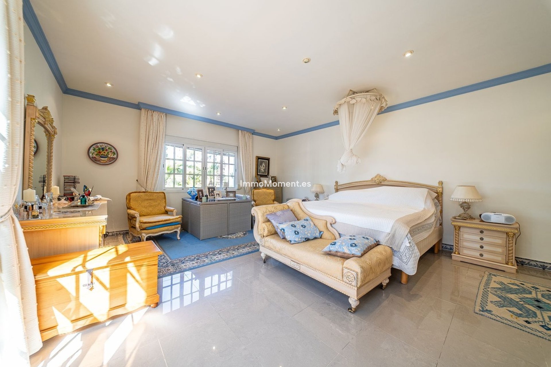 Wiederverkauf - Freistehende Villa -   Inländisch - Alhaurín de la Torre