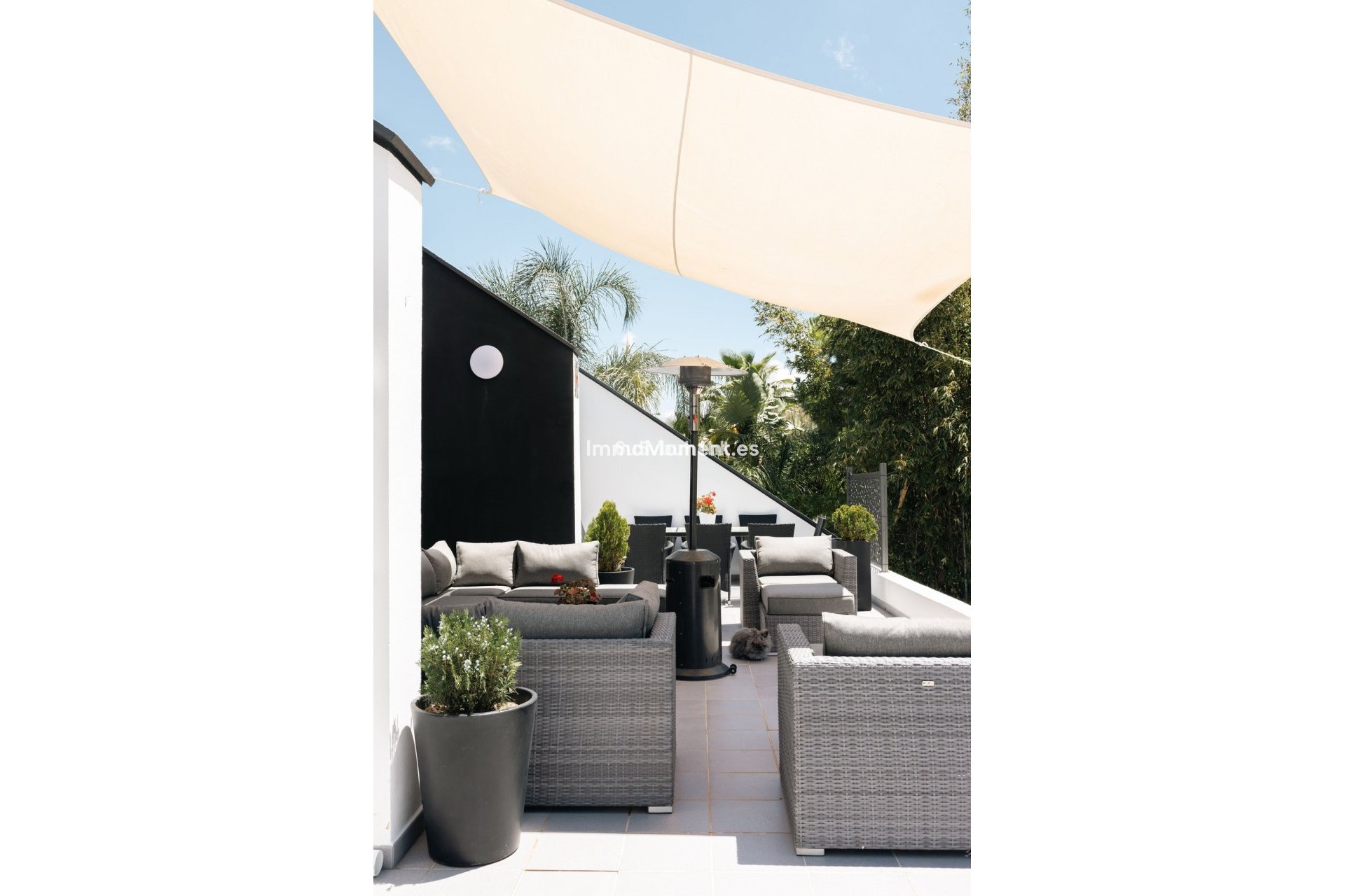 Wiederverkauf - Freistehende Villa -   Inländisch - Alhaurín de la Torre