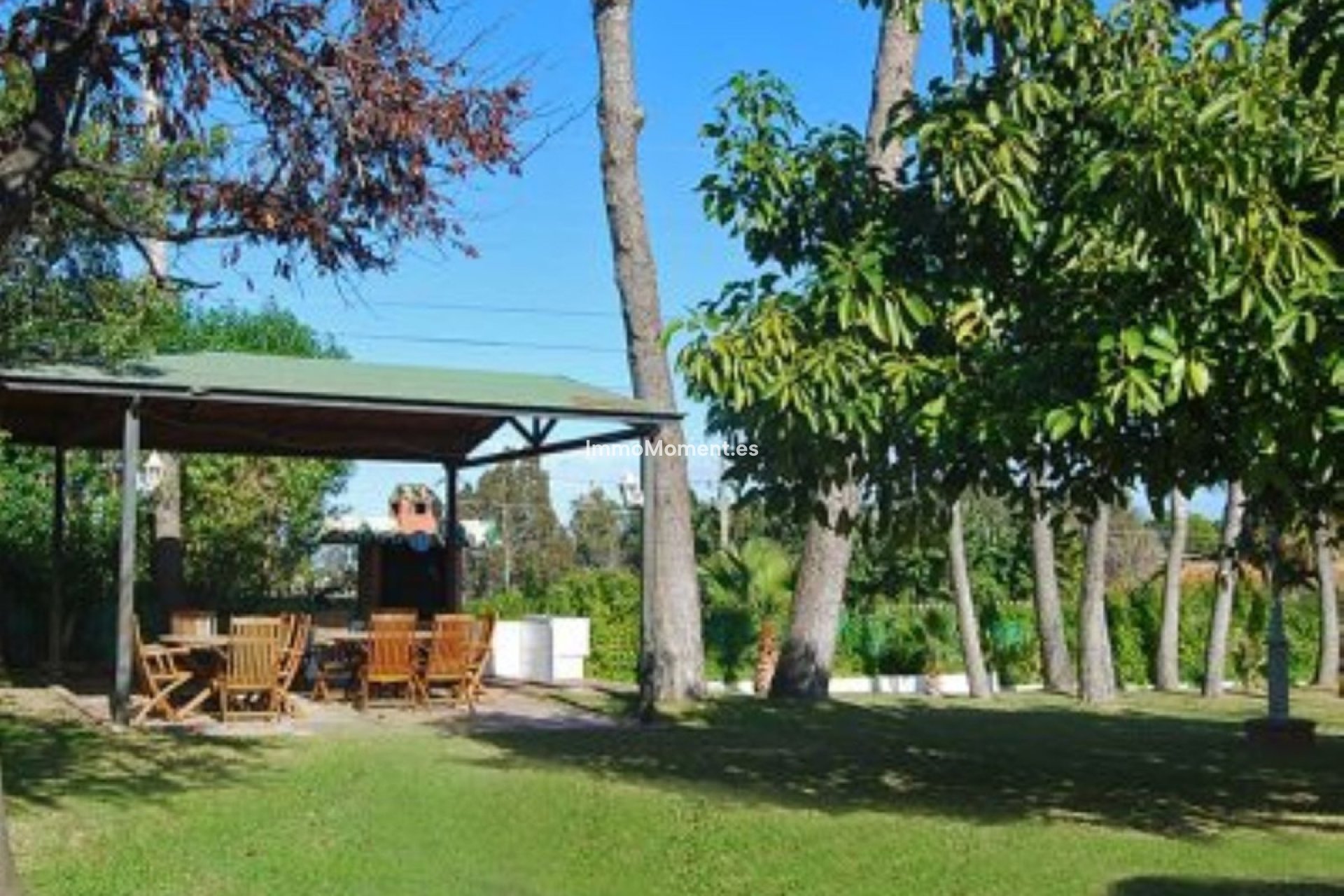 Wiederverkauf - Freistehende Villa -   Inländisch - Alhaurín de la Torre