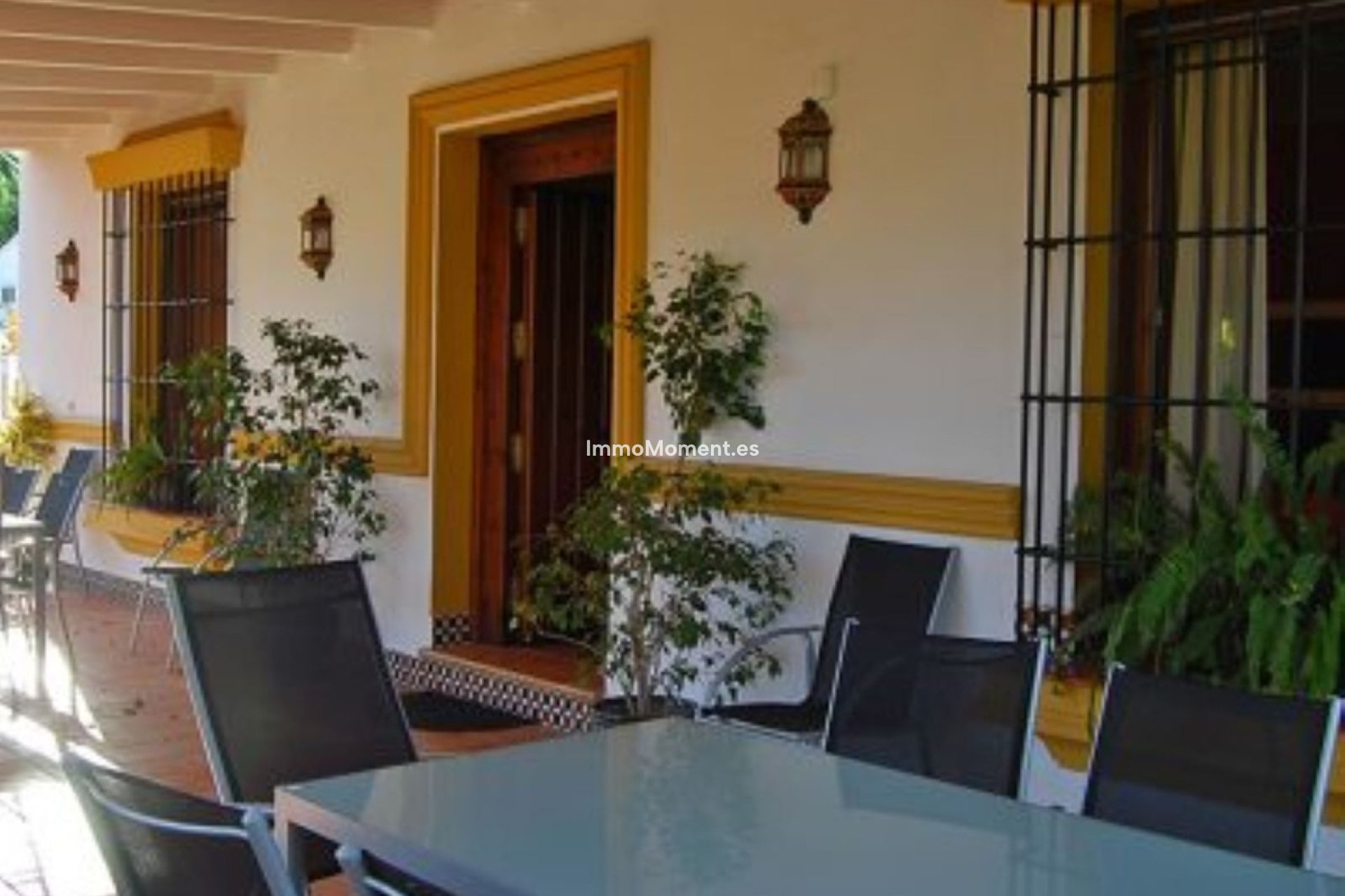 Wiederverkauf - Freistehende Villa -   Inländisch - Alhaurín de la Torre