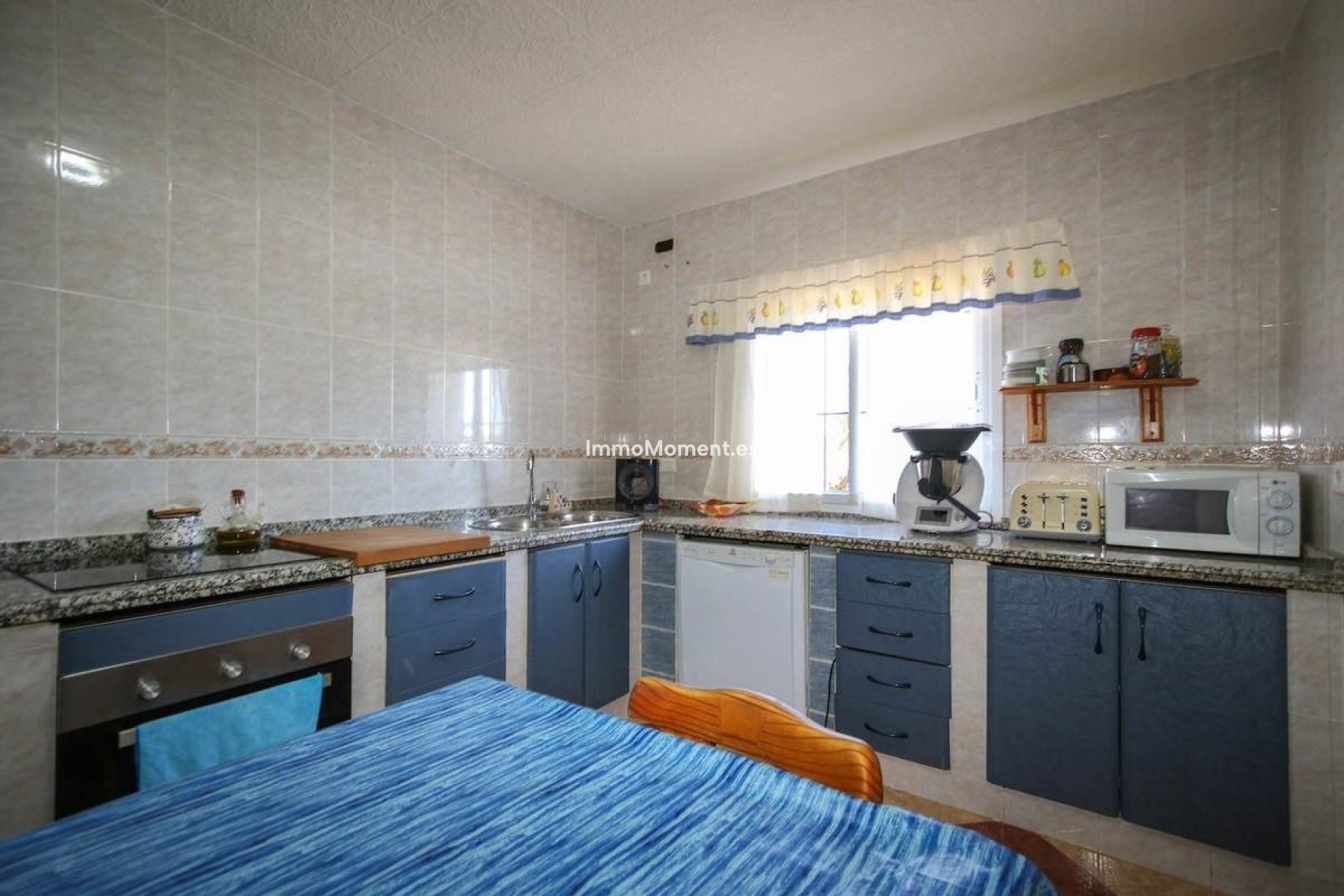Wiederverkauf - Freistehende Villa -   Inländisch - Alhaurín de la Torre