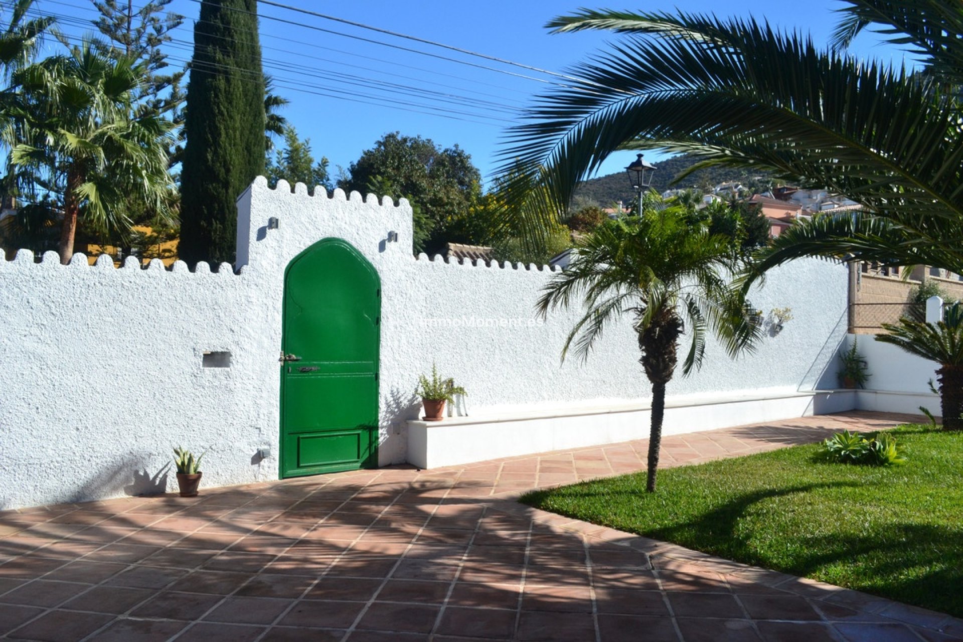 Wiederverkauf - Freistehende Villa -   Inländisch - Alhaurín de la Torre