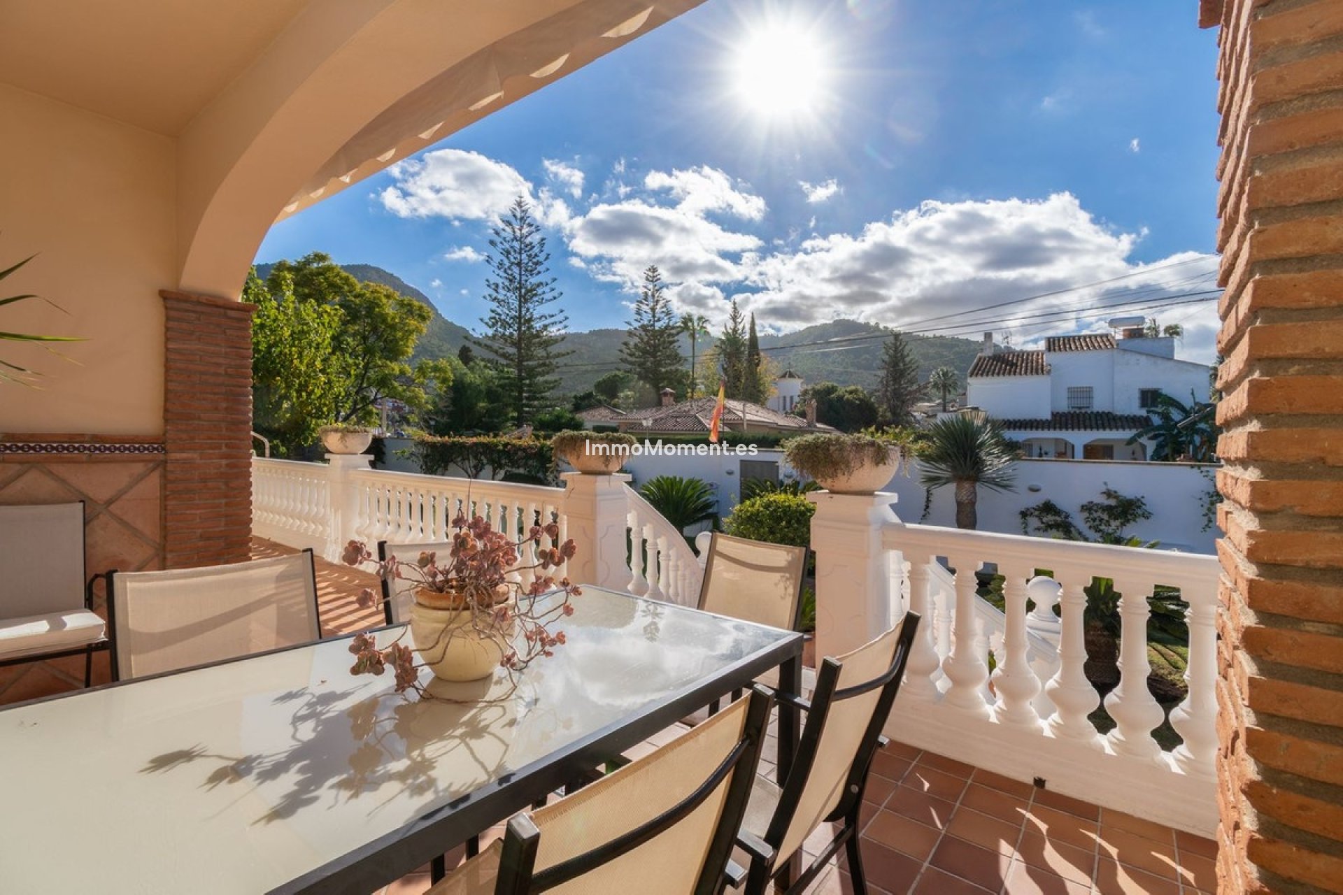 Wiederverkauf - Freistehende Villa -   Inländisch - Alhaurín de la Torre