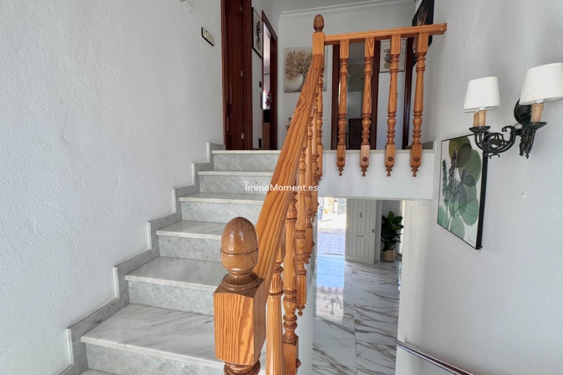 Wiederverkauf - Freistehende Villa -   Inländisch - Alhaurín de la Torre