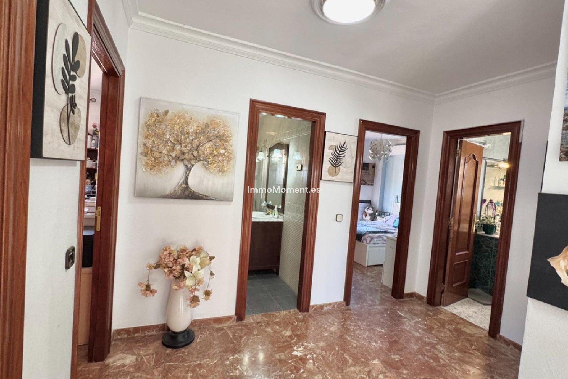Wiederverkauf - Freistehende Villa -   Inländisch - Alhaurín de la Torre
