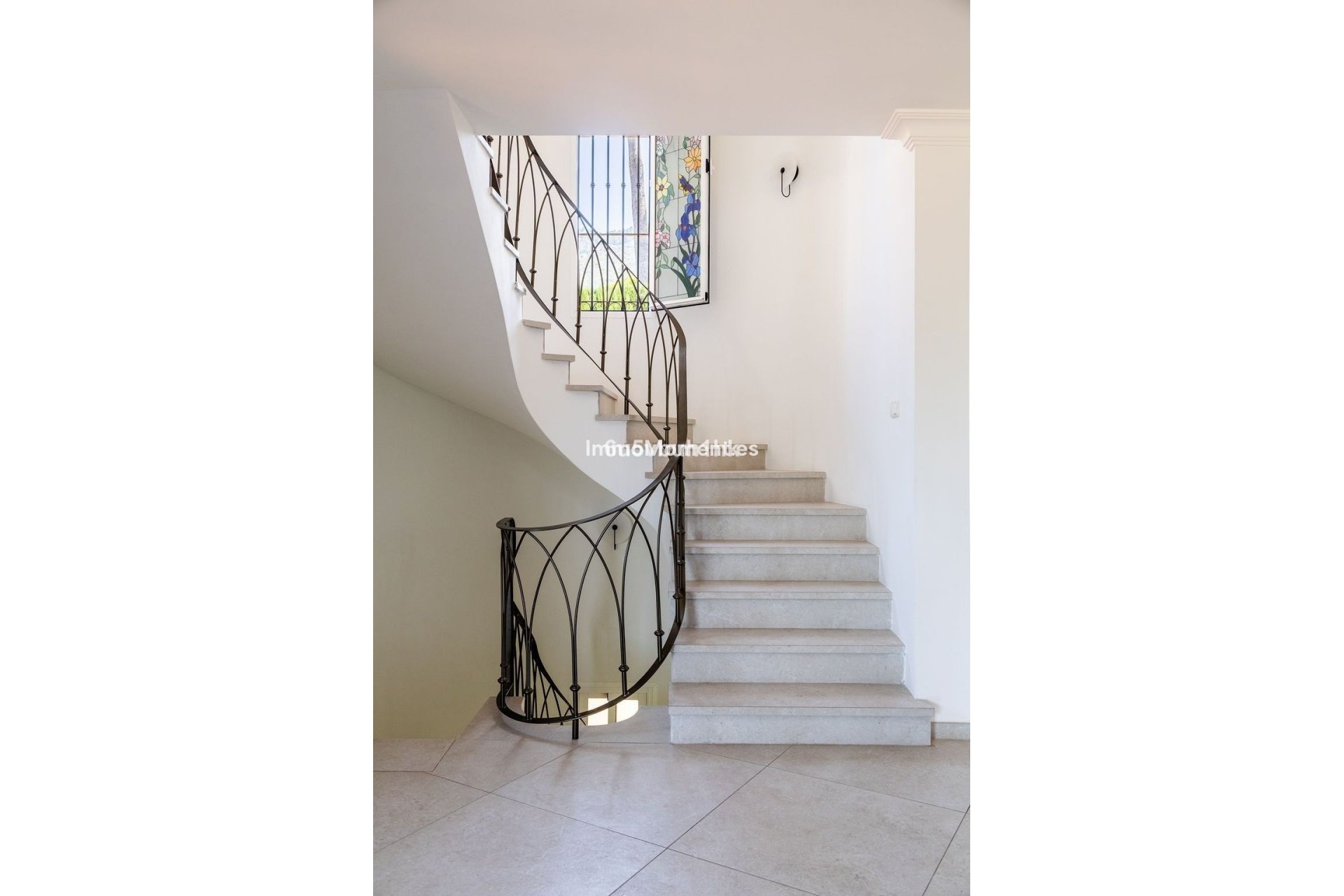 Wiederverkauf - Freistehende Villa -   Inländisch - Alhaurín de la Torre
