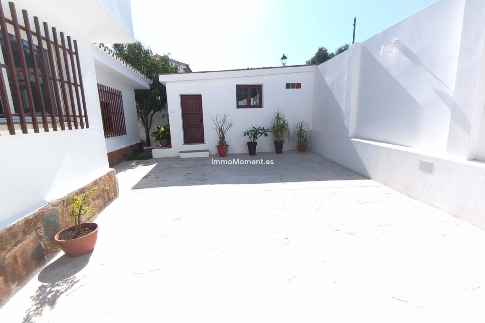 Wiederverkauf - Freistehende Villa -   Inländisch - Alhaurín de la Torre