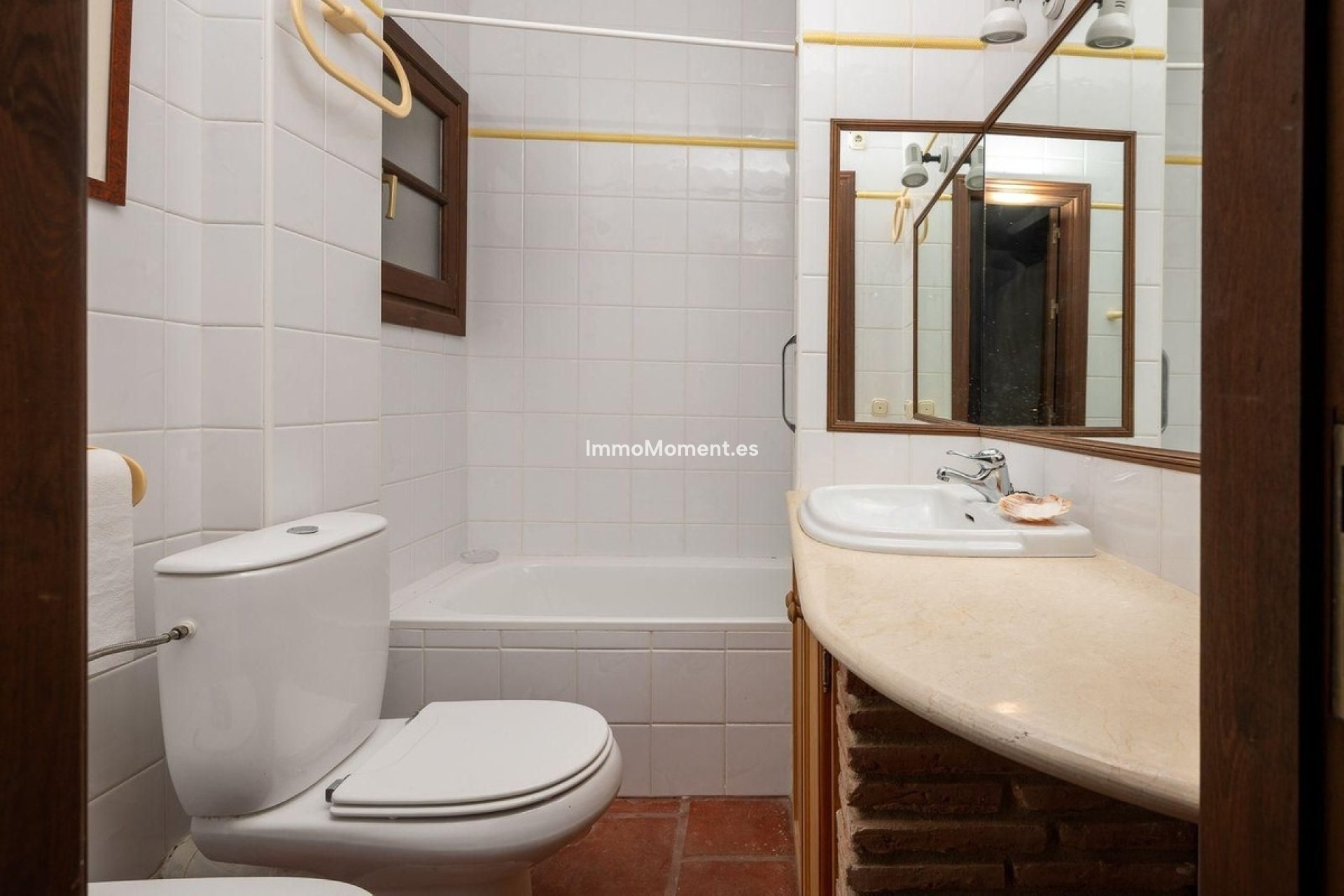 Wiederverkauf - Freistehende Villa -   Inländisch - Alhaurín el Grande Centro