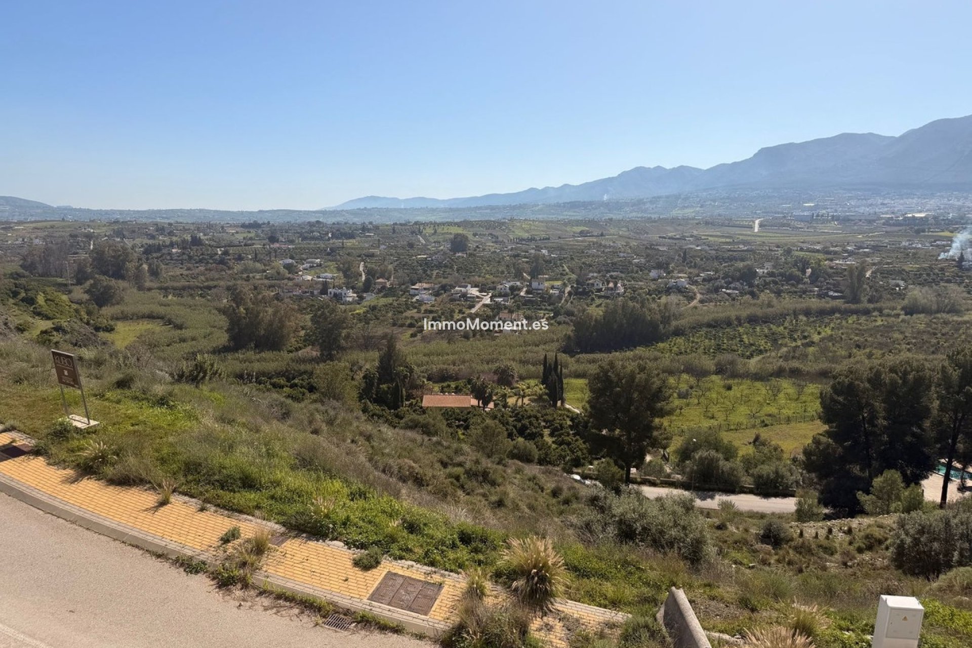 Wiederverkauf - Freistehende Villa -   Inländisch - Alhaurín el Grande Centro