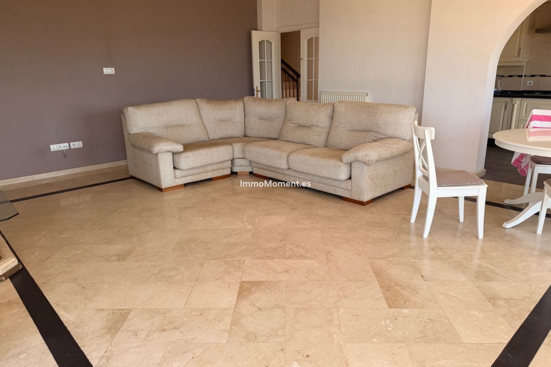 Wiederverkauf - Freistehende Villa -   Inländisch - Alhaurín el Grande Centro