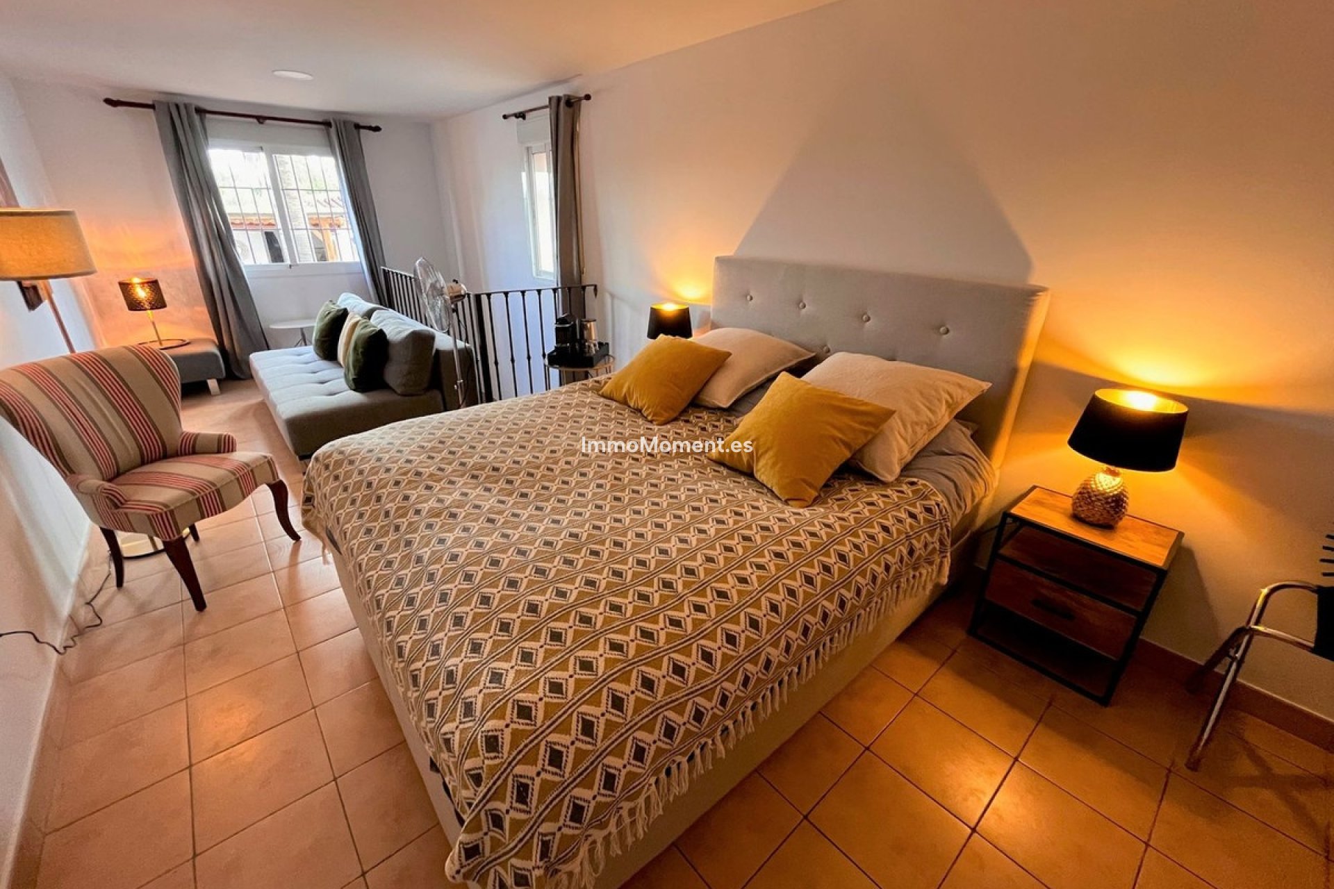 Wiederverkauf - Freistehende Villa -   Inländisch - Alhaurín el Grande Centro