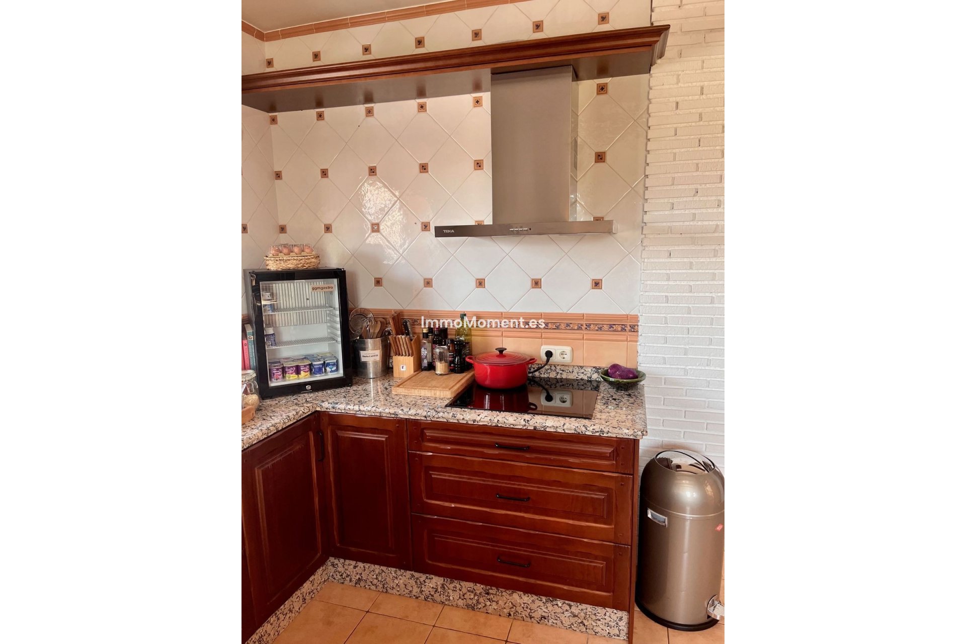 Wiederverkauf - Freistehende Villa -   Inländisch - Alhaurín el Grande Centro