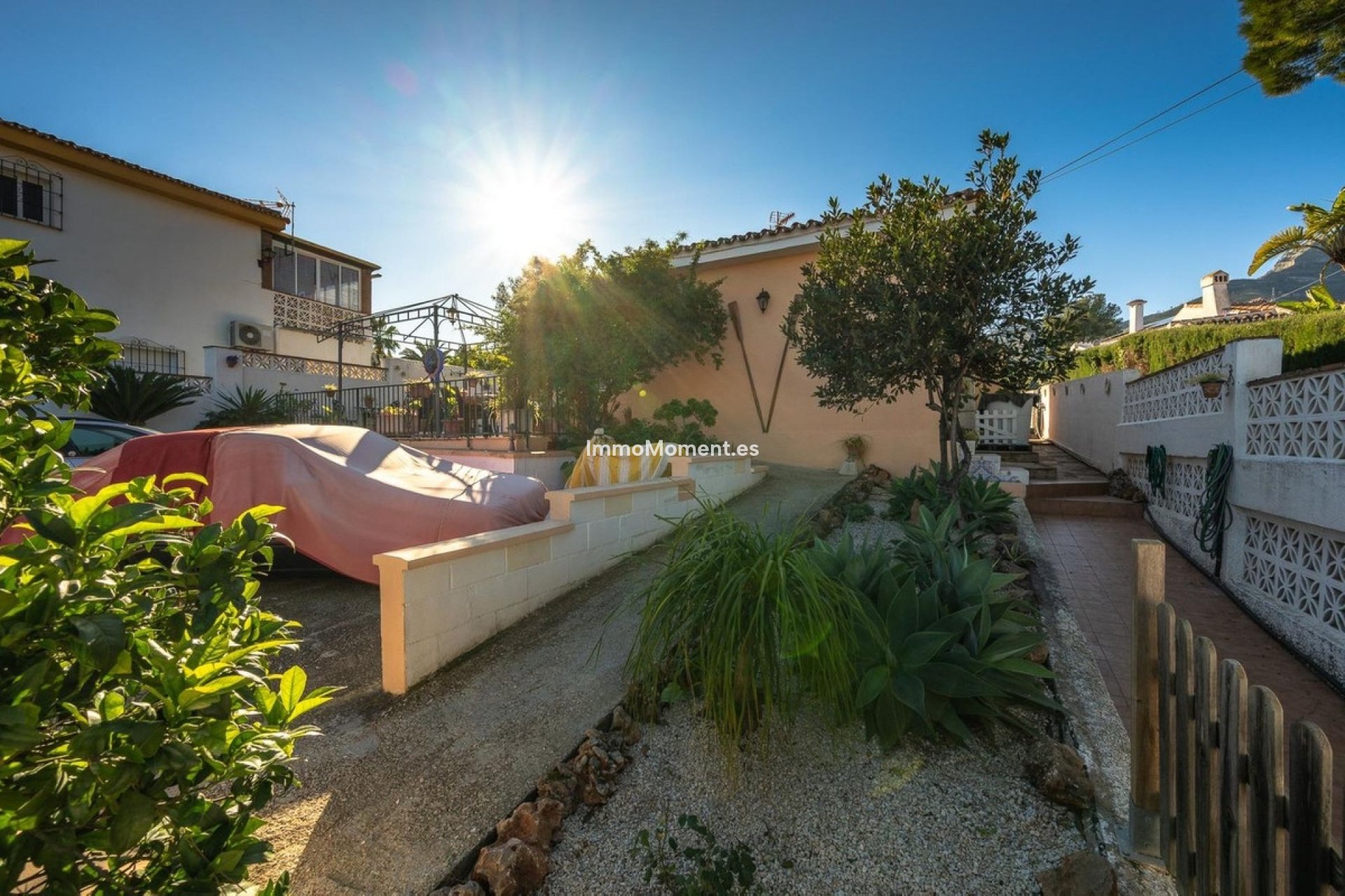 Wiederverkauf - Freistehende Villa -   Inländisch - Alhaurín el Grande Centro