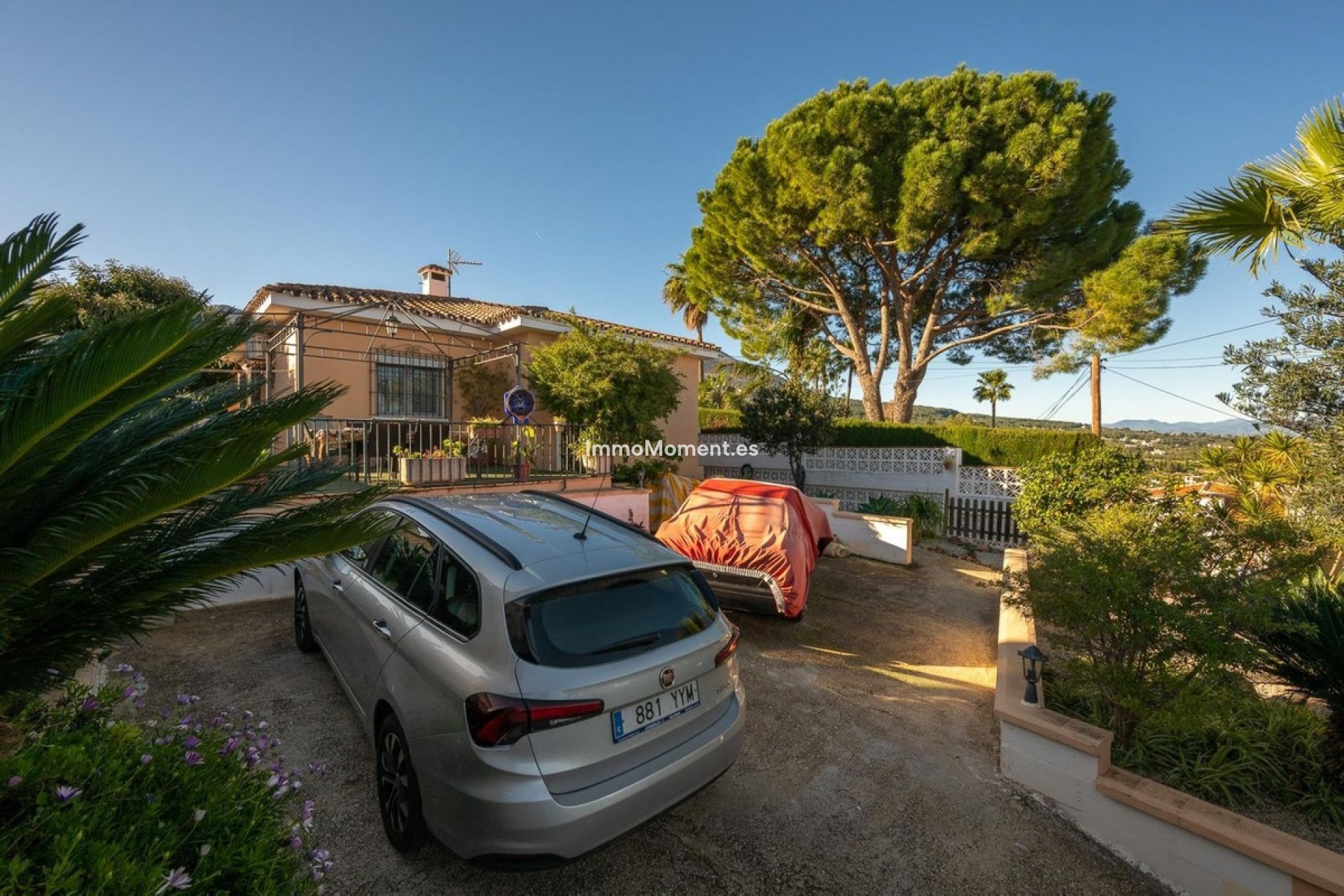Wiederverkauf - Freistehende Villa -   Inländisch - Alhaurín el Grande Centro
