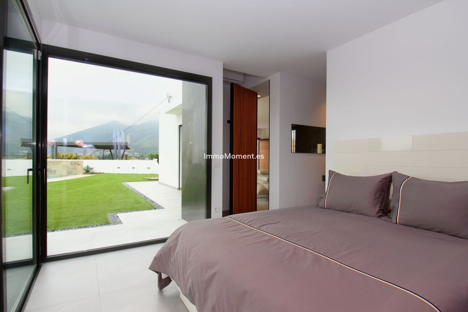 Wiederverkauf - Freistehende Villa -   Inländisch - Alhaurín el Grande Centro