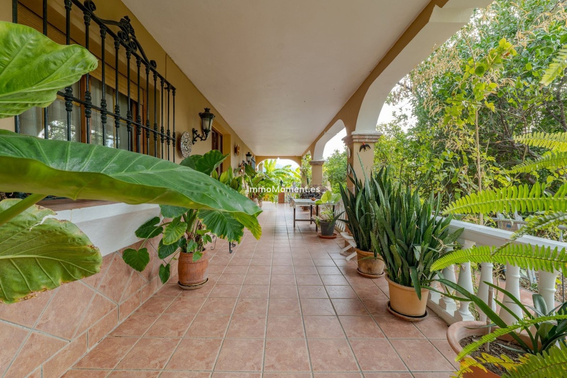 Wiederverkauf - Freistehende Villa -   Inländisch - Alhaurín el Grande Centro