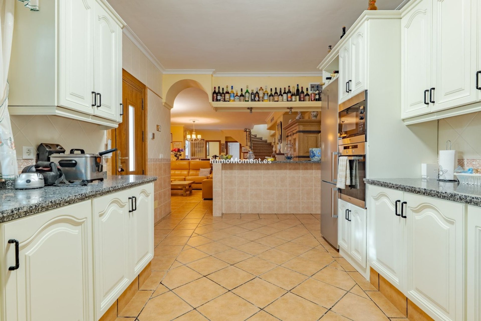Wiederverkauf - Freistehende Villa -   Inländisch - Alhaurín el Grande Centro