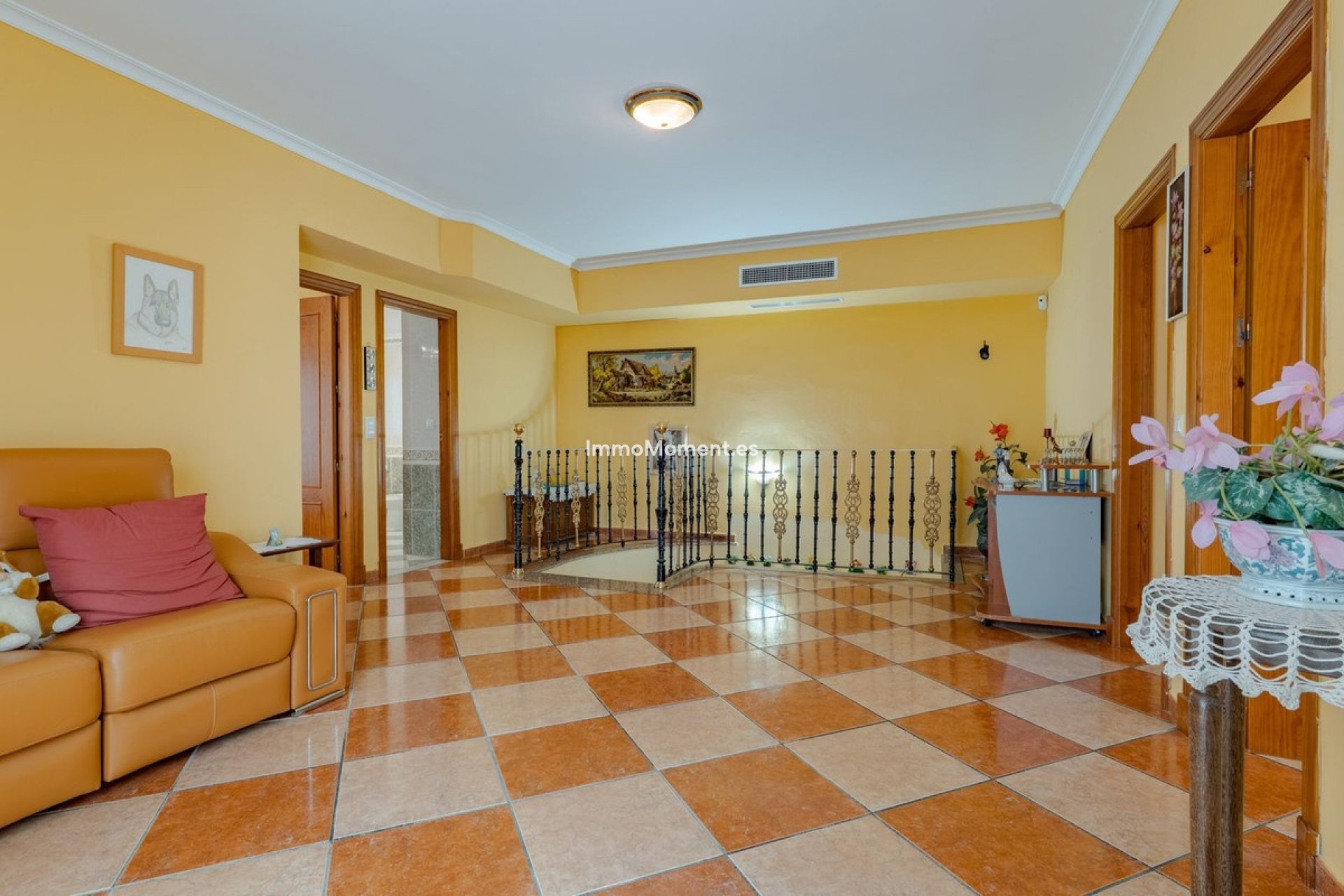Wiederverkauf - Freistehende Villa -   Inländisch - Alhaurín el Grande Centro