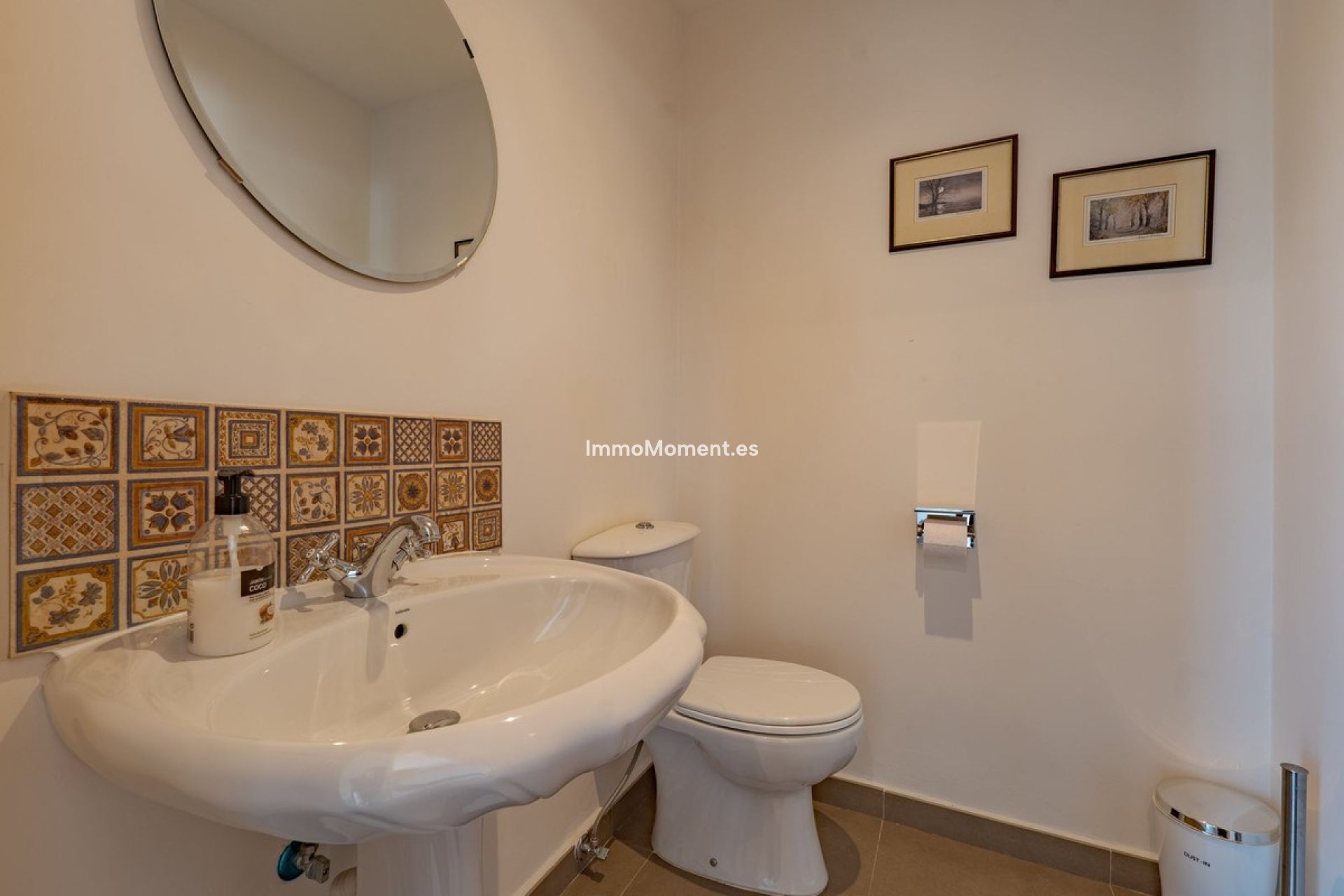 Wiederverkauf - Freistehende Villa -   Inländisch - Alhaurín el Grande Centro