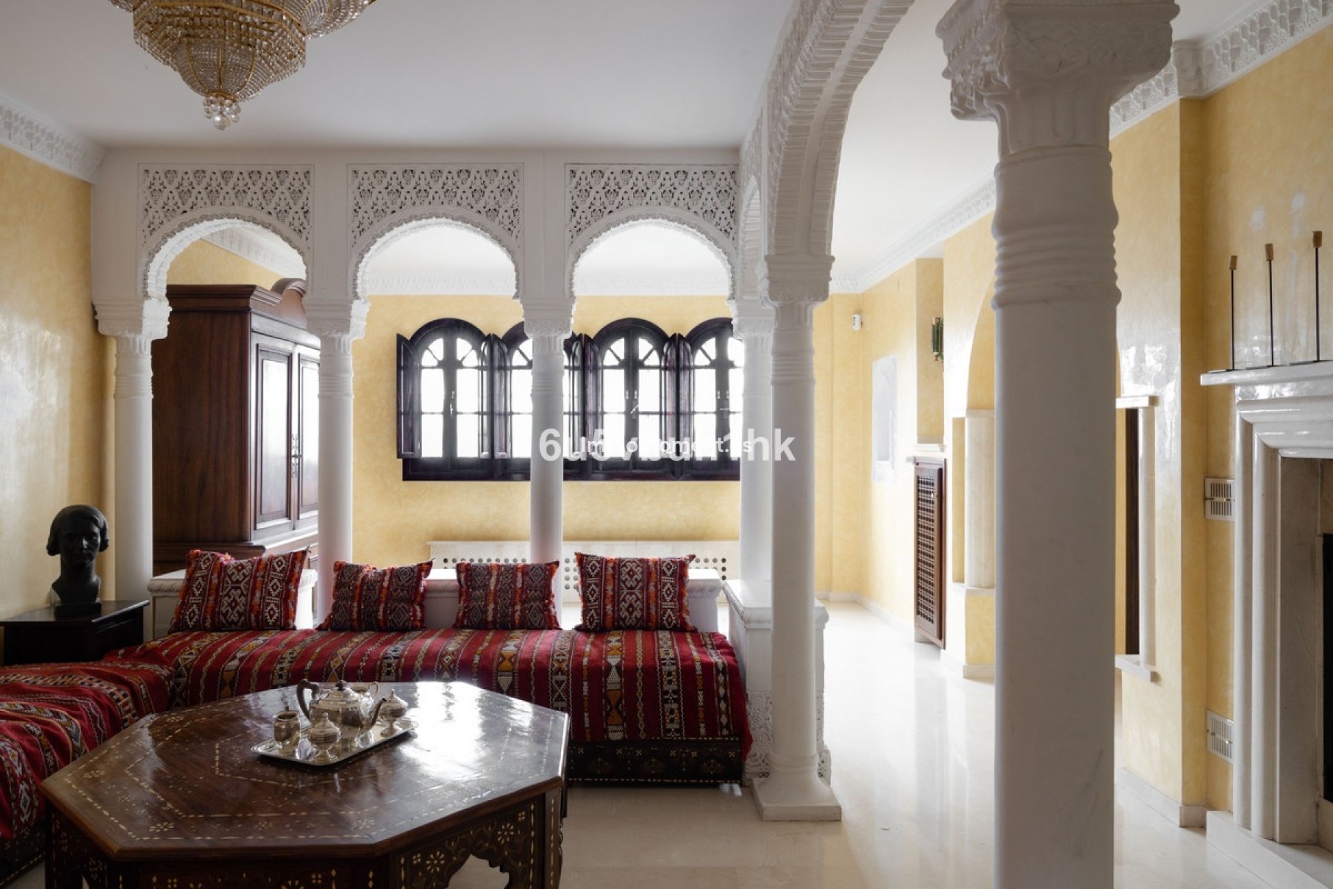 Wiederverkauf - Freistehende Villa -   Inländisch - Alhaurín el Grande Centro