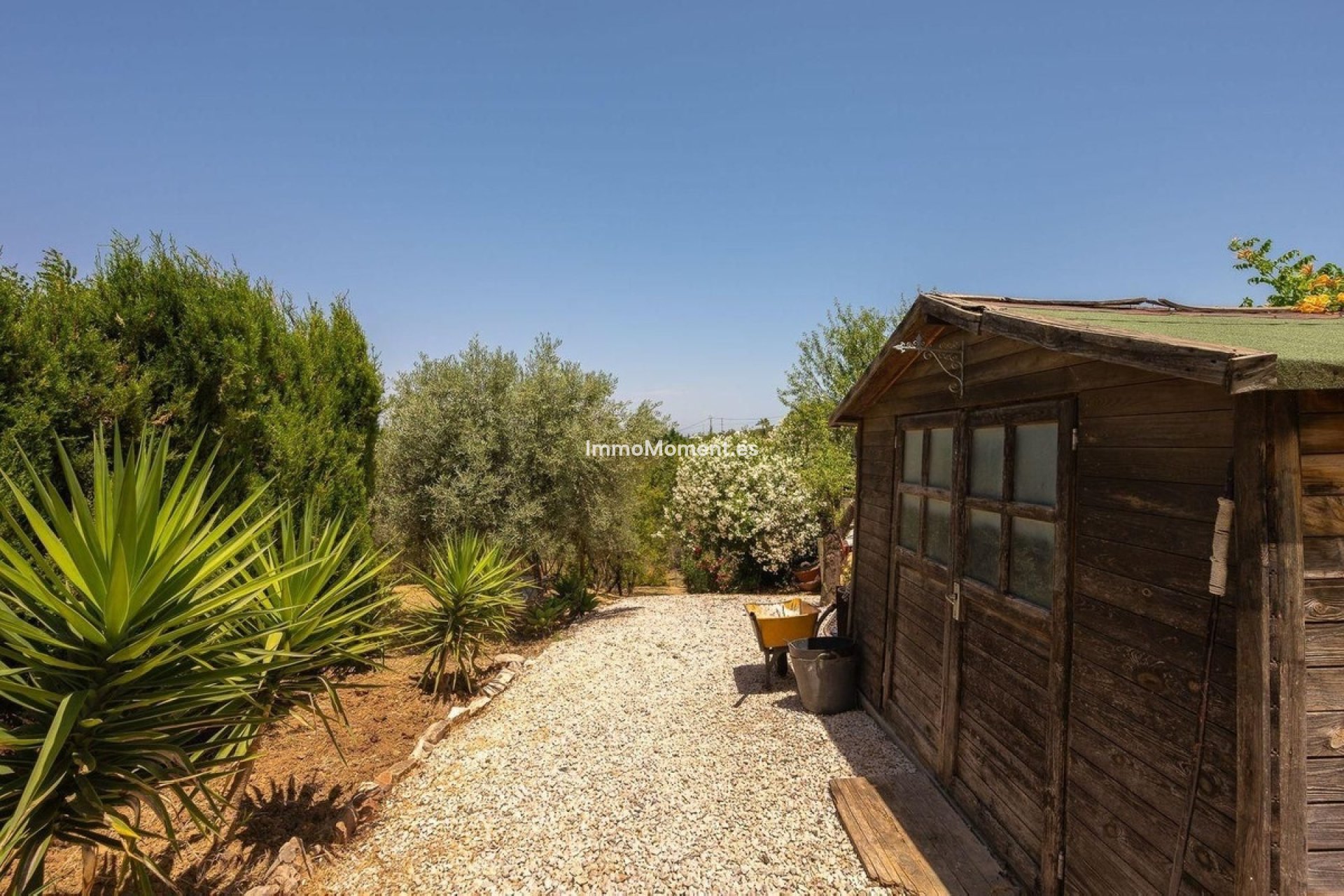 Wiederverkauf - Freistehende Villa -   Inländisch - Alhaurín el Grande Centro