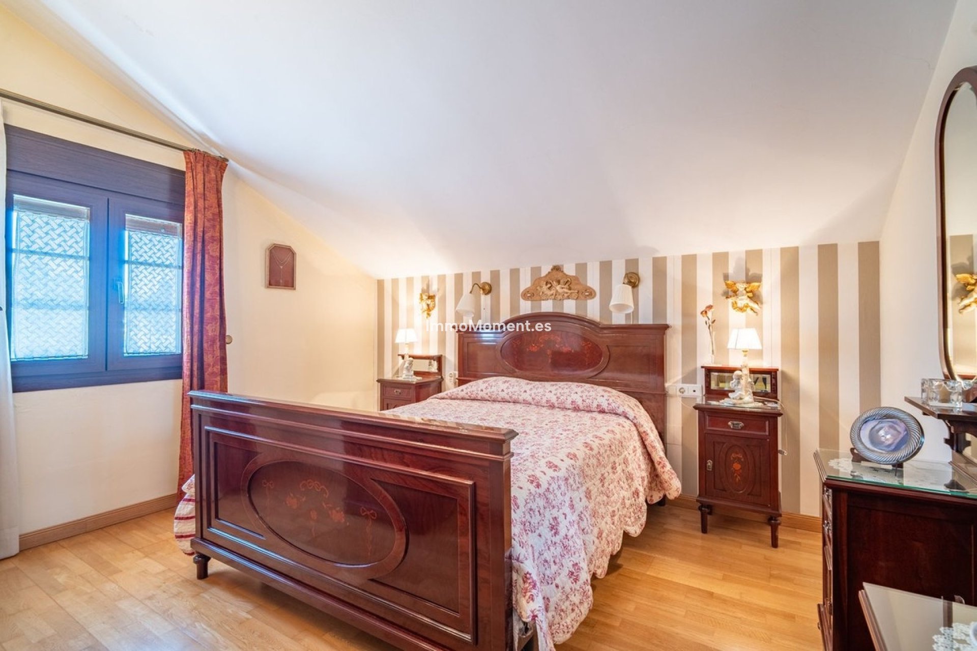 Wiederverkauf - Freistehende Villa -   Inländisch - Churriana